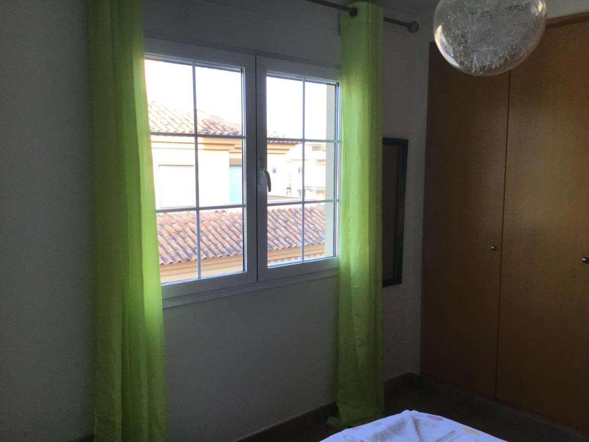 Double Room With Shared Bathroom And Shared Communal Areas R4 拉尔法斯德尔皮 外观 照片