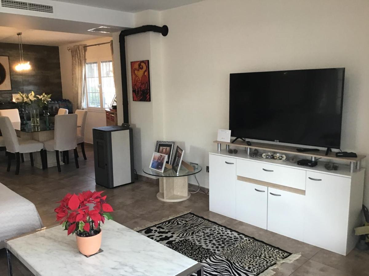 Double Room With Shared Bathroom And Shared Communal Areas R4 拉尔法斯德尔皮 外观 照片